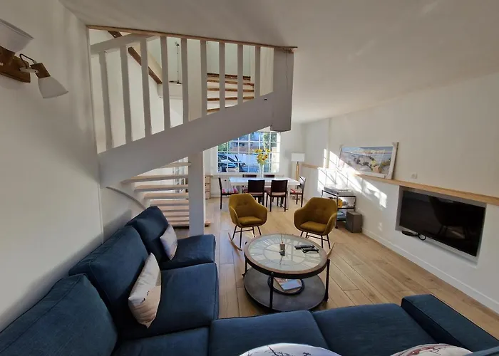 Bagatelle A 300m De La Centrale, 3