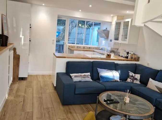 Bagatelle A 300m De La Centrale, 3 Nyaraló *