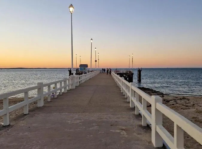 Bagatelle A 300m De La Centrale, 3 بيت للعطل آركاشو