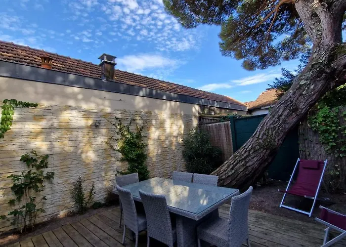 Bagatelle A 300m De La Centrale, 3 بيت للعطل آركاشو