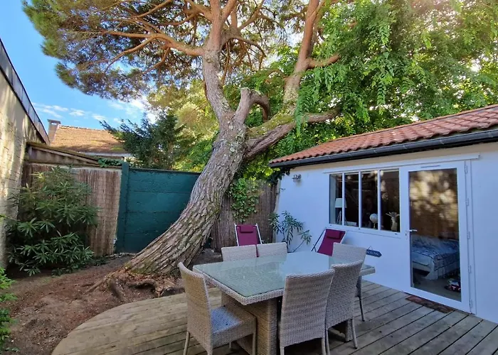 Bagatelle A 300m De La Centrale, 3 بيت للعطل *